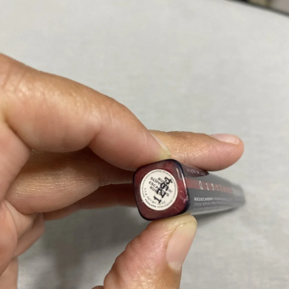 Avon Glazewear Dazzlers RUBY SLIPPERS Liquid Lip Color‎ New